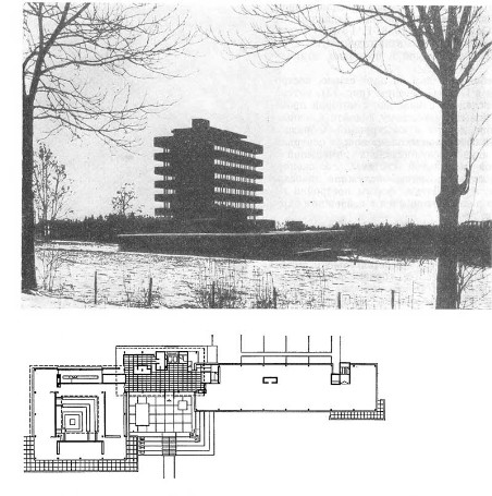 Аскер. Ратуша, 1963 г. Архитекторы X. Лунд и Н. Слотту