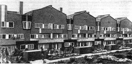 Амстердам. Квартал Де Дагерад. Секционные жилые дома кооператива, 1921 г. Арх. М. де Клерк