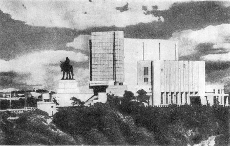 Прага. Памятник национального освобождения и Пантеон на горе Витков, 1927—1932 гг. Арх. Я. Зазворка