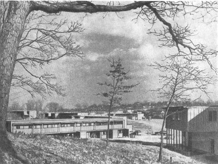 Нью-Кенсингтон (Пенсильвания). Жилой поселок «Алюминиум-Сити». 1943 г. Арх. В. Гропиус